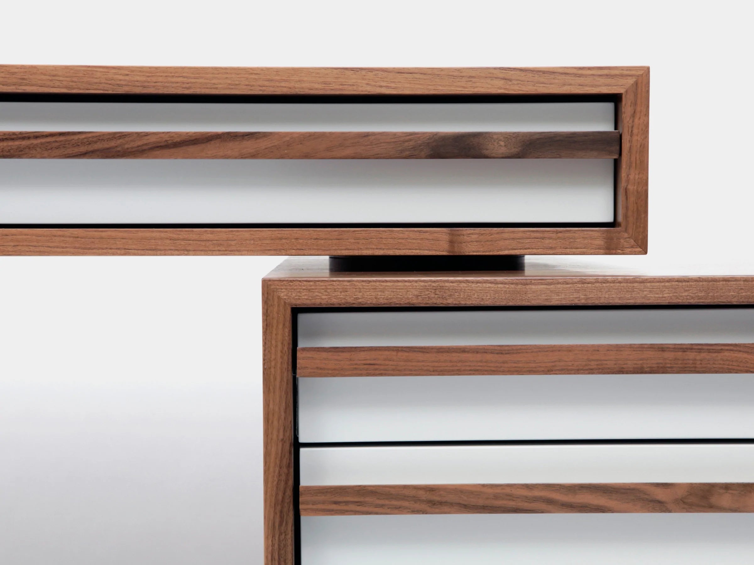 Artless Single File Unit