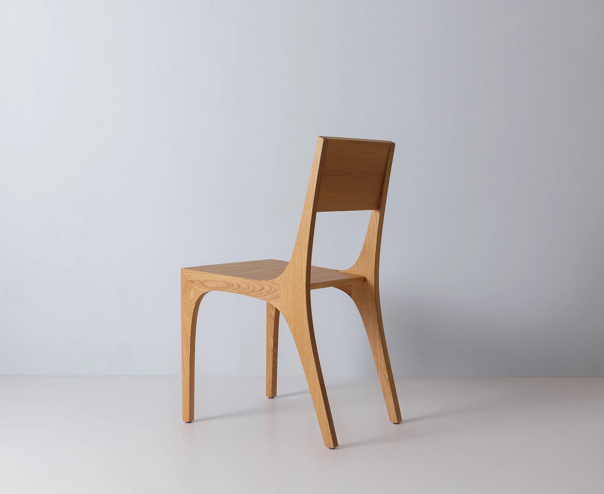 Kalon Isometric Chair