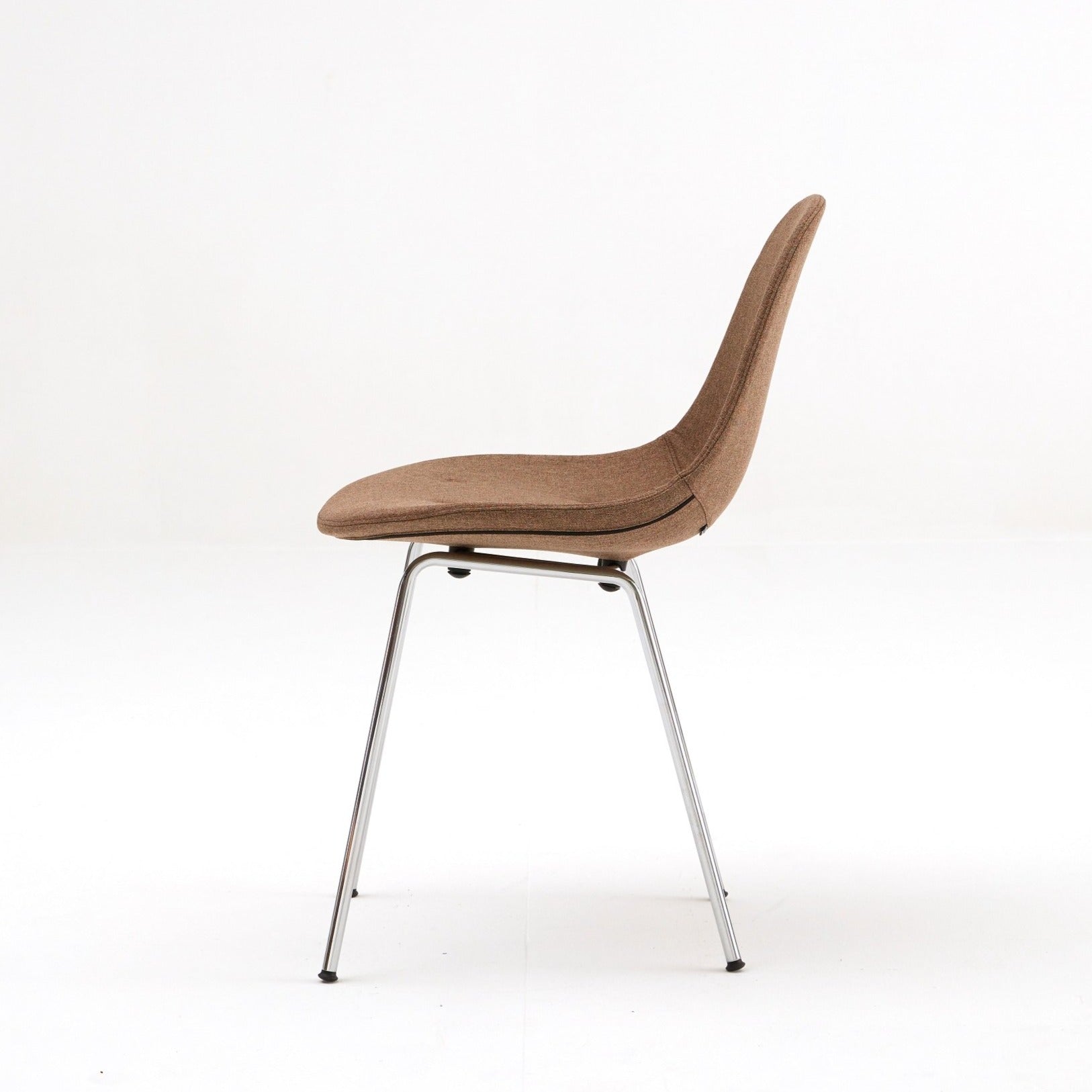 TOOU TA Sidechair - ER Base - Upholstered