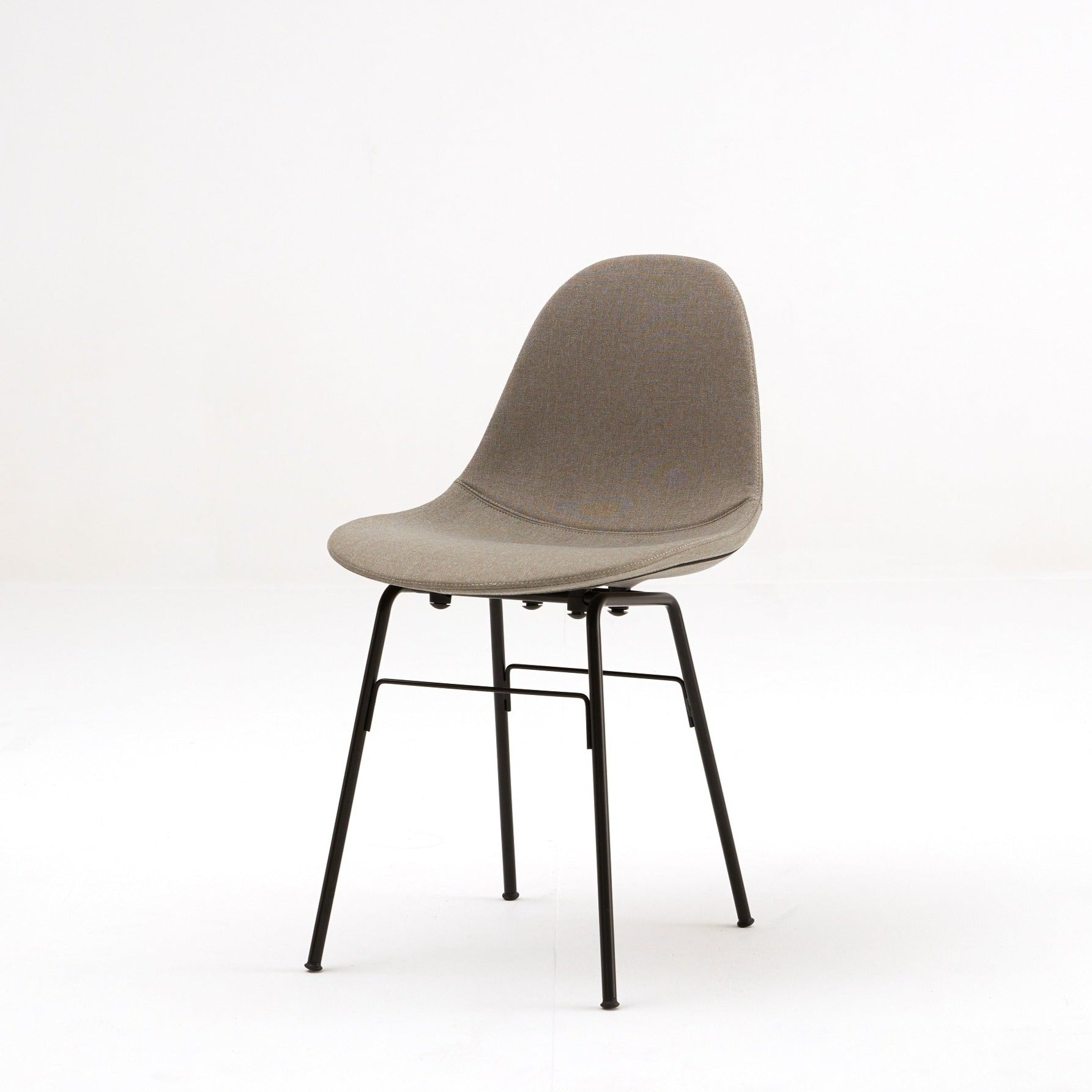 TOOU TA Sidechair - ER Base - Upholstered