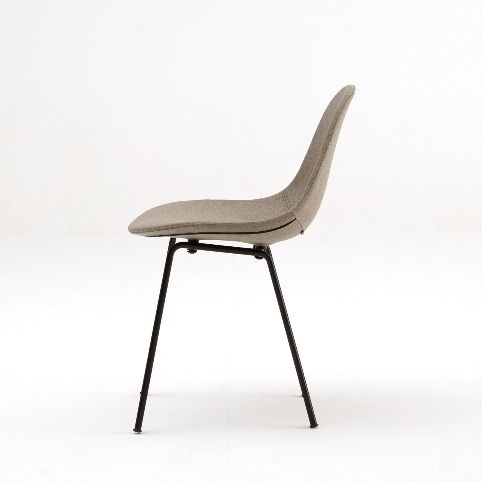TOOU TA Sidechair - ER Base - Upholstered