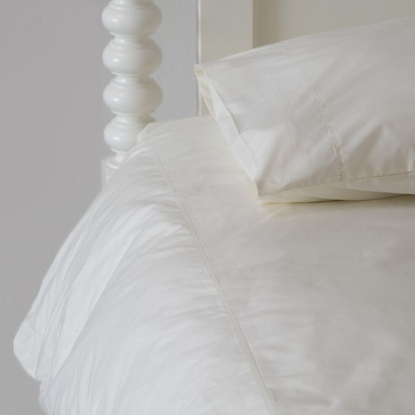 Huddleson Ivory Cotton Percale Fitted Sheet - Hemstitch