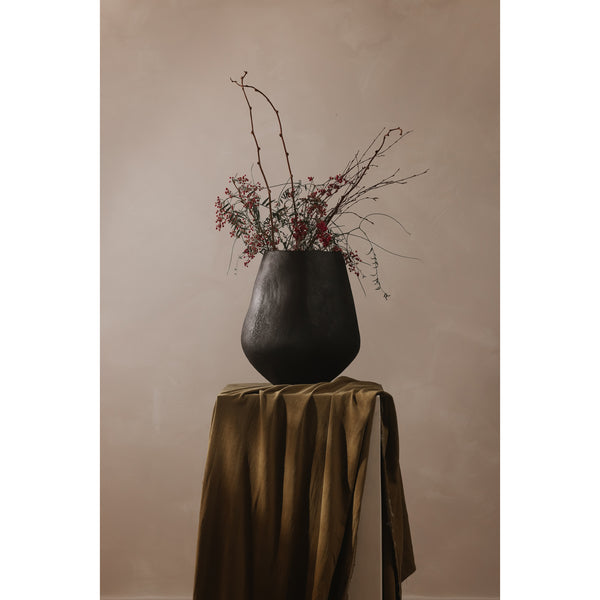 Moe's Voss Decorative Vessel