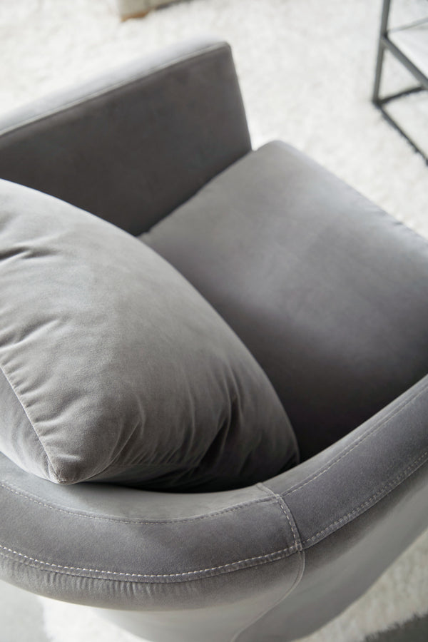Essentials For Living Gordon Club Chair