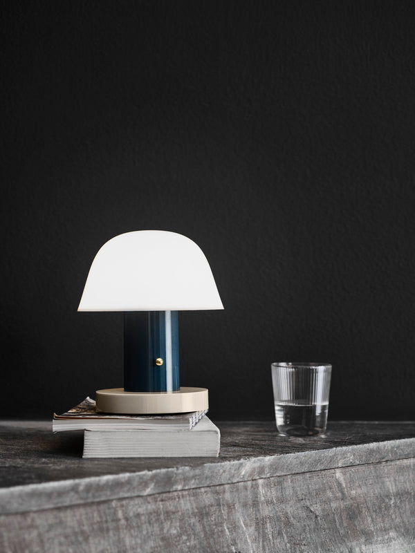 &Tradition Setago Portable Lamp JH27