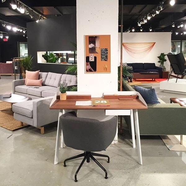 GUS Gander Desk 