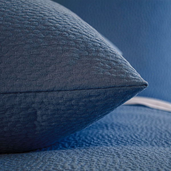 Ann Gish Bubble Coverlet Set