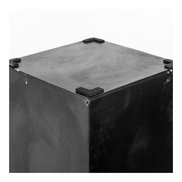 Moe's Lithic Outdoor Bar Table