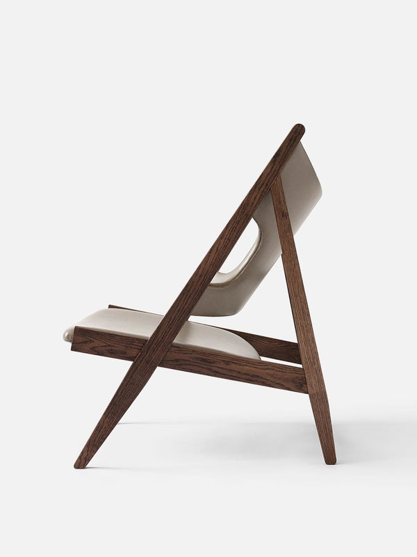 Menu Knitting Chair Walnut Base / Sahara Skeepskin 