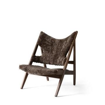 Menu Knitting Chair Walnut Base / Sahara Skeepskin 