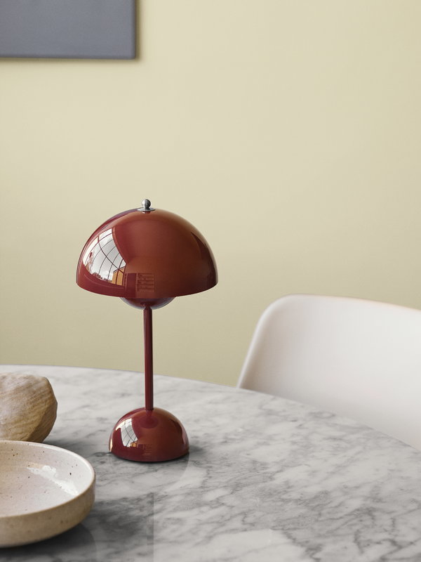 &Tradition VP9 Flowerpot Table Lamp - Rechargeable LED