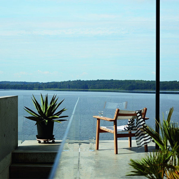 Skargaarden Djuro Armchair - Teak & Fabric Teak 