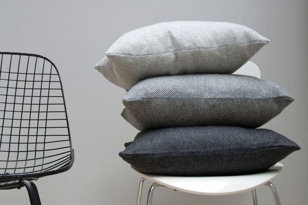 Area Colin Throw Pillow 