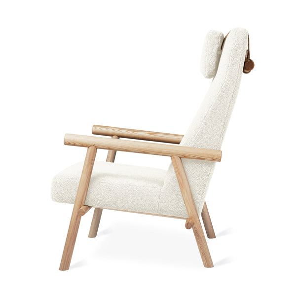 GUS Modern Labrador Chair