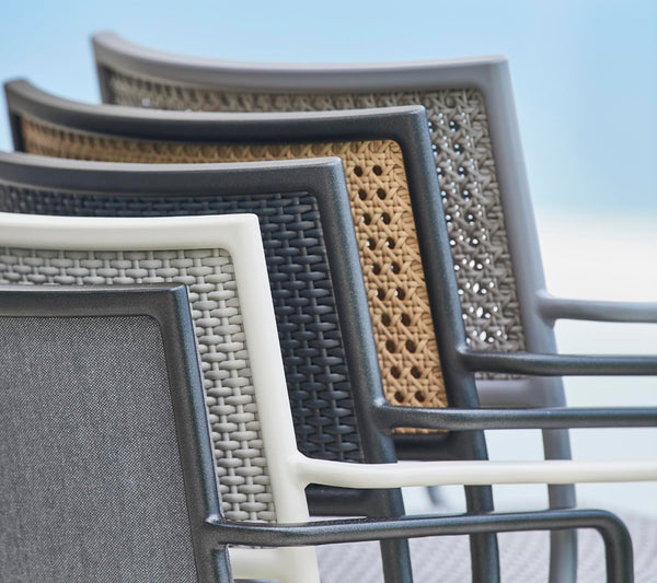 Cane-line Less Armchair
