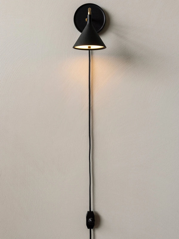 Audo Cast Sconce Lamp