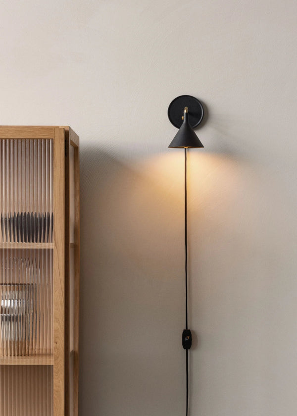 Audo Cast Sconce Lamp