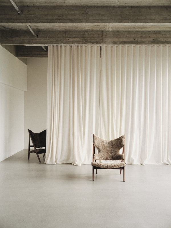 Menu Knitting Chair Walnut Base / Sahara Skeepskin 
