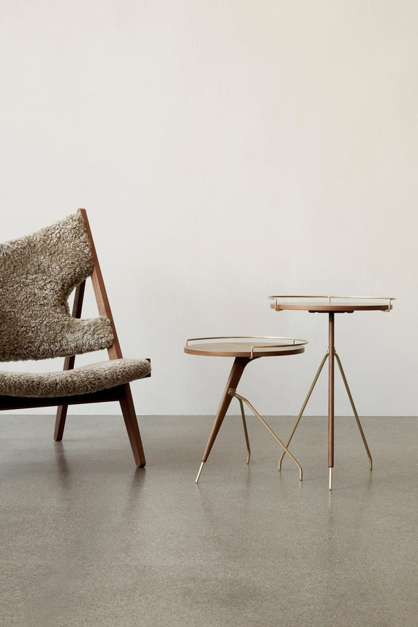 Menu Knitting Chair Walnut Base / Sahara Skeepskin 