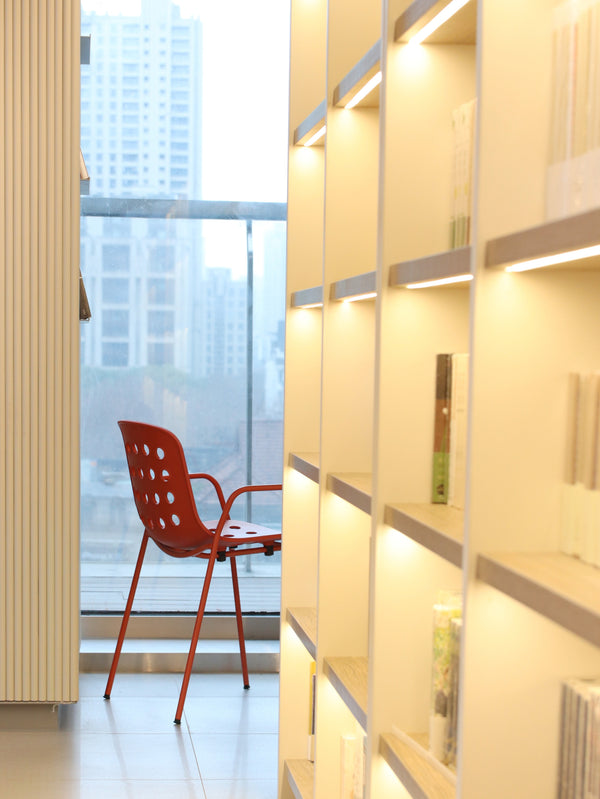 TOOU Holi Armchair - Sled Base
