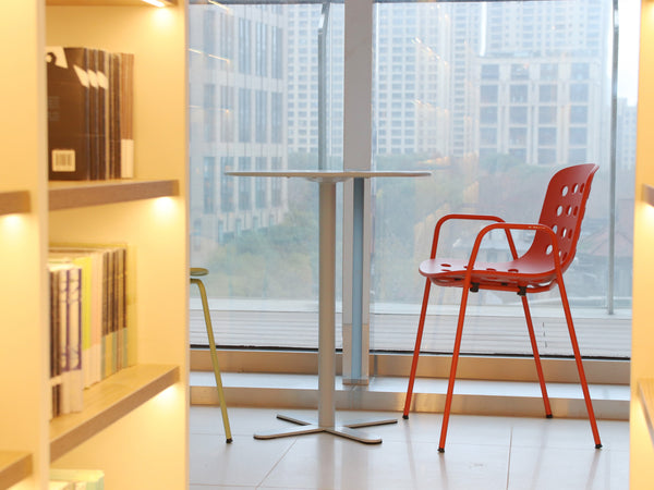 TOOU Holi Armchair - Sled Base