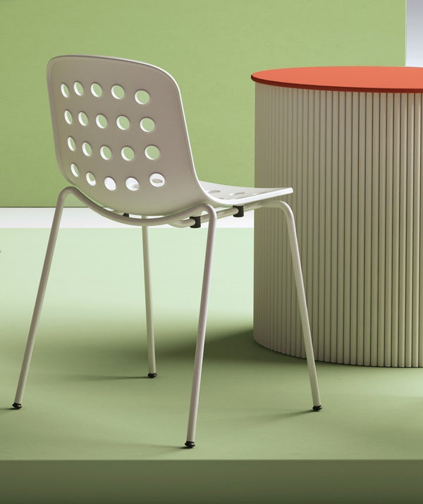TOOU Holi Side Chair Black Solid 