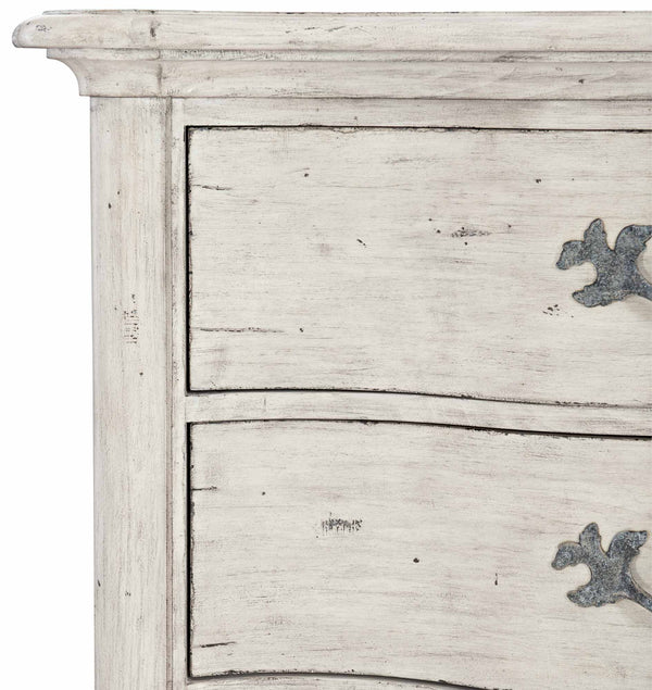 Bernhardt Mirabelle Bachelor's Chest / Nightstand