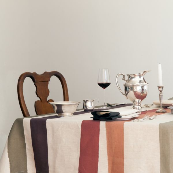 Huddleson Cinta Linen Tablecloth - Round