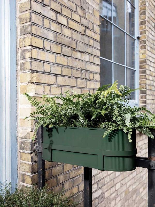 Ferm Living Bau Balcony Box Black 