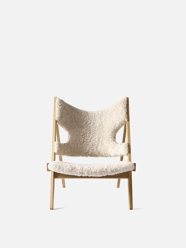 Menu Knitting Chair Walnut Base / Sahara Skeepskin 