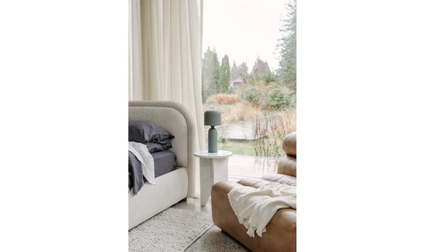 Moe's Echo Table Lamp