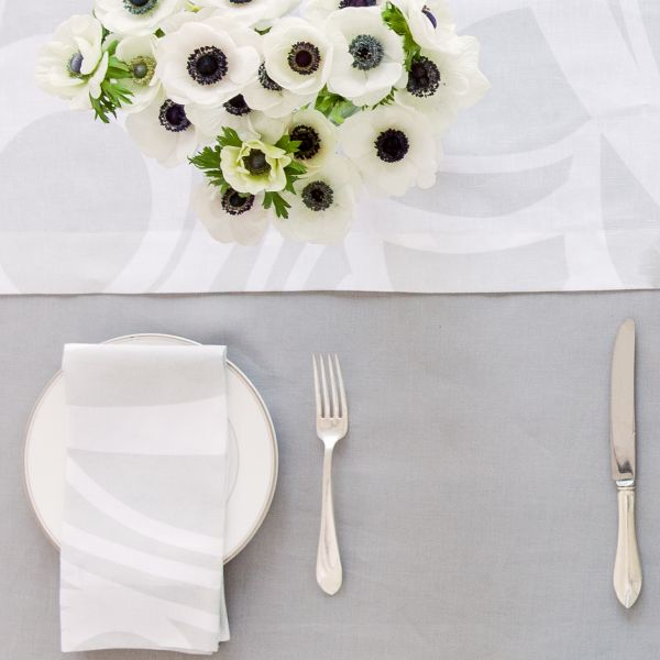 Huddleson Linen Tablecloth - Oval